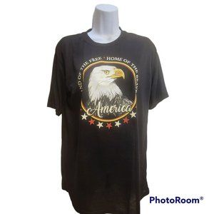 Graphic T-Shirt with American Eagle Men's Size Large EUC